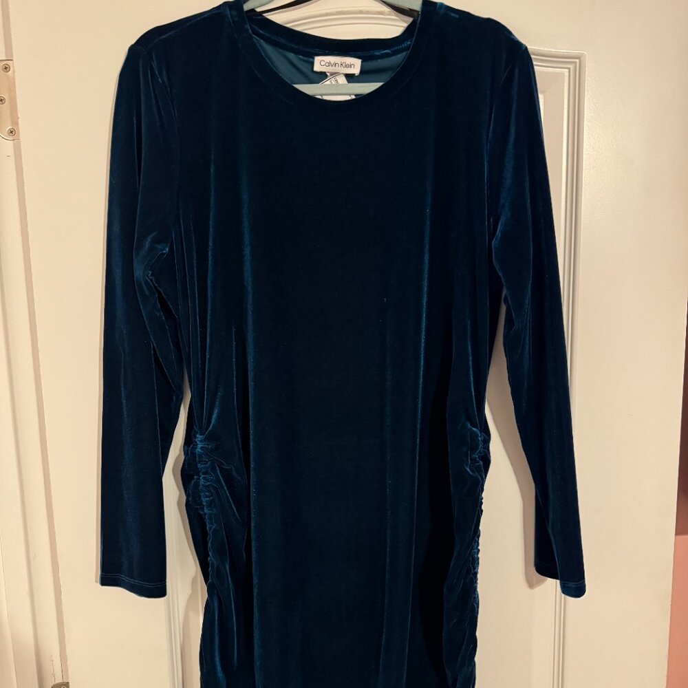 CALVIN KLEIN Velvet Side-Ruched Sheath Dress - Size 16
